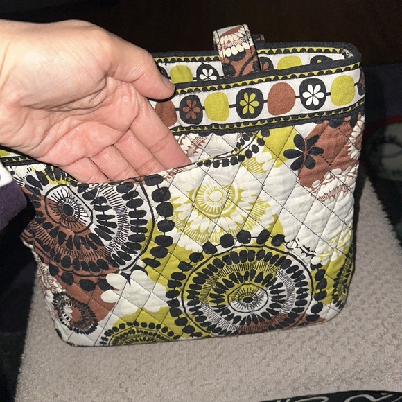 VERÁ BRADEY shoulder purse,EXCELLENT CONDITION AND GREAT COLORS - Picture 3 of 5